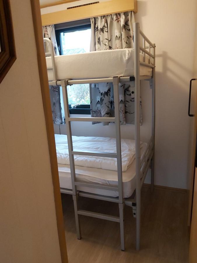 Comfortabel En Gezellig Familie Chalet Tot 6 Personen Op De Veluwe Bungalowpark De Kern Putten Exterior foto