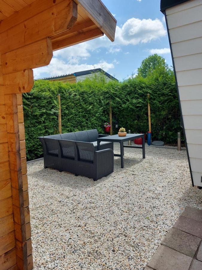 Comfortabel En Gezellig Familie Chalet Tot 6 Personen Op De Veluwe Bungalowpark De Kern Putten Exterior foto